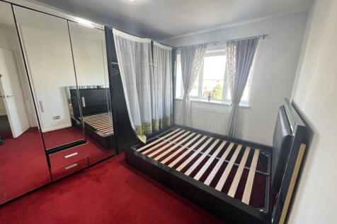 Gardner House, Watermill Way, Feltham, TW13 photo 5