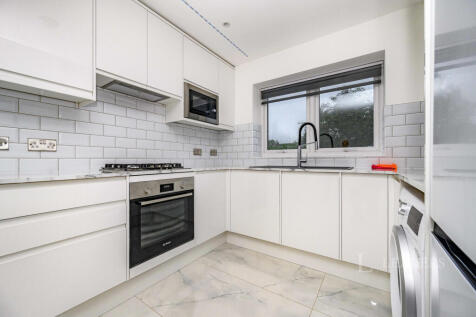 16 Green Lane, St. Albans, Hertfordshire, AL3 photo 4
