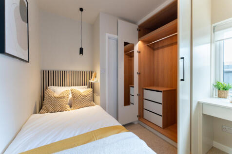 Room 5, Hayfield Avenue, Sawston photo 5