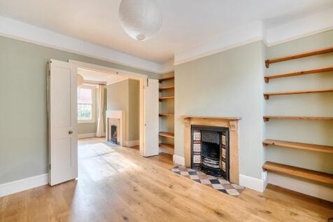 Sitting room to Dining room