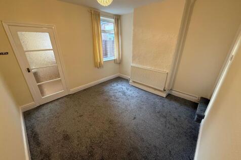 Short Street, Burton-On-Trent, DE15 photo 3