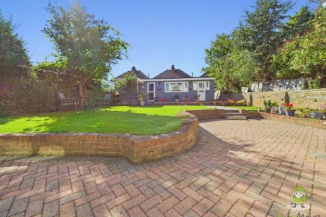 CAM01543G0-PR0159-STILL009