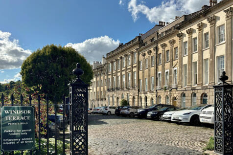 341212 - entrance111.jpg