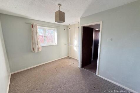 13 Arundel Ct Kettering-10.jpg