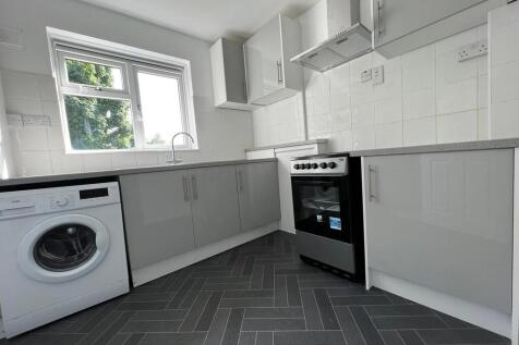 Tower Road, Ware photo 5