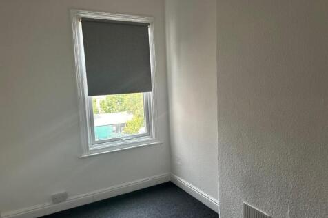 Chappie Flat Bedroom.jpg