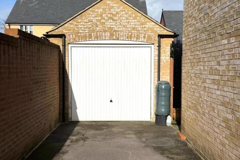Garage.JPG