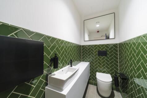 B_up_IAC7792  Copy.jpg