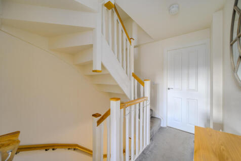 20 Brambling Ave-13.jpg