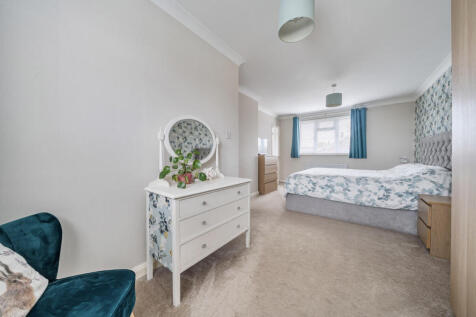 1363272-7-68e7dcc...