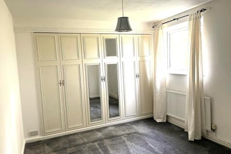Skipton Close, Stevenage photo 4