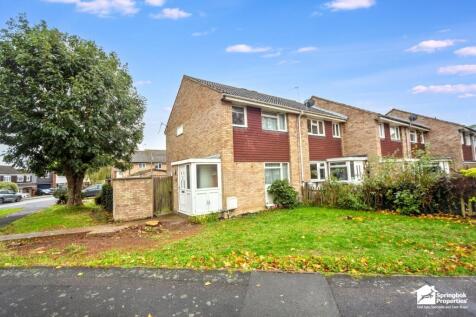 Freelands Road, Snodland, Kent. 3 bedroom end of terrace house for sale