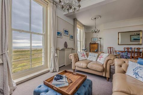 Flat 3, Royal Apartments, Seafront, Hayling Island
