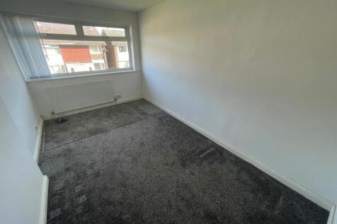 Pauline Walk, Fazakerley, L10 4XY photo 5
