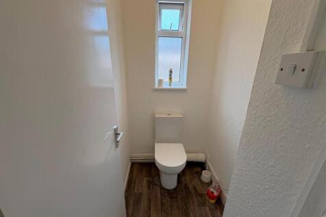 Toilet.jpeg
