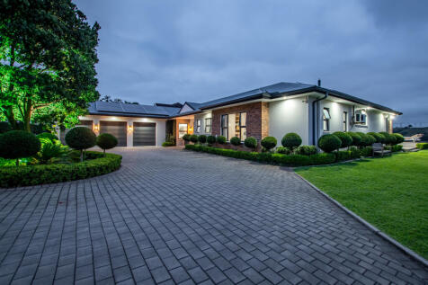 An exceptional family home