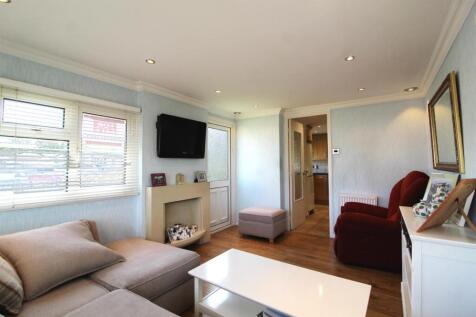 NEW LIVING ROOM.jpg