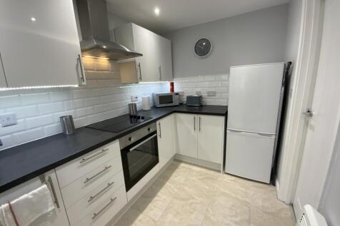 28 Prince Regent Court, Leamington Spa photo 4