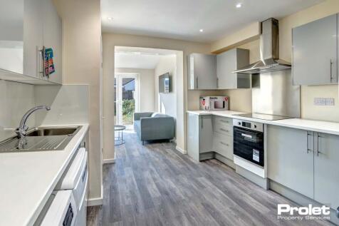 6-bed semi-detached on Osborne Road, Norwich NR4 7BN, £3,300/mo