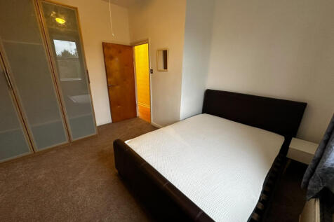 1 bed flat, Radcliffe Road, London, N21 photo 3