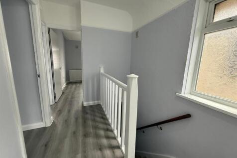 WhatsApp Image 2026-04-20 at 15.59.18 (9).jpeg