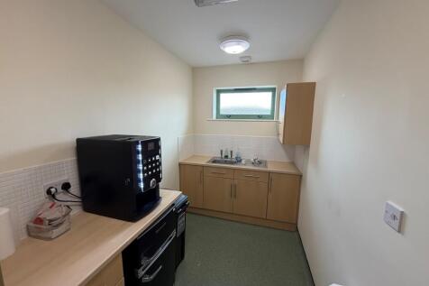 Office to rent Image 4