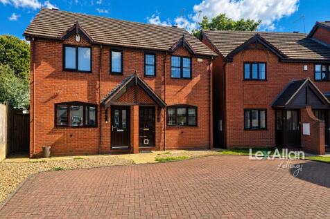Acacia Court Wollaston 2.jpg