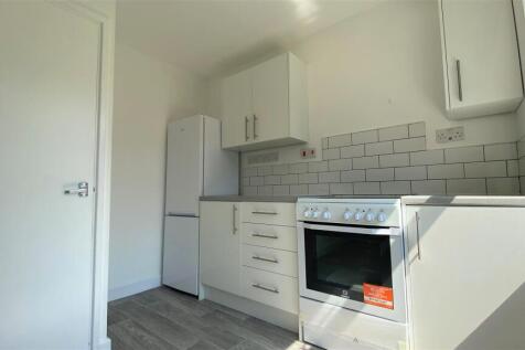 kitchen 2.jpg