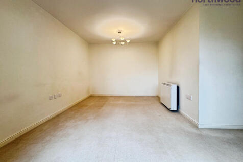 Ashdown House, Chandlers Ford, SO53 photo 5