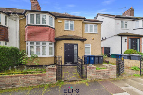 5 bed semi-detached house for sale Park View Gard