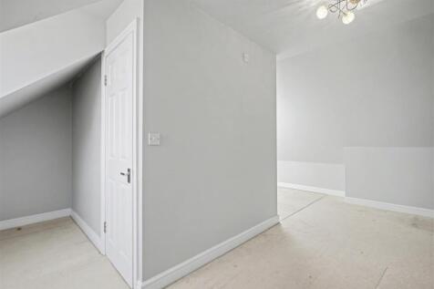 Loft Bedroom 1_1.jpeg