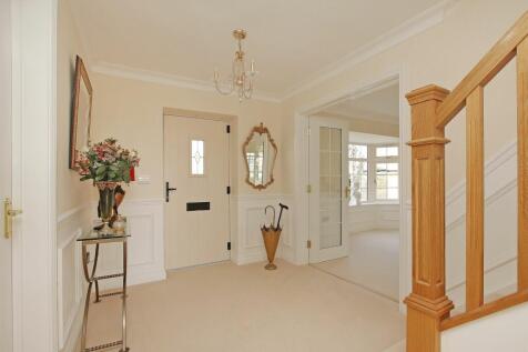 ENTRANCE HALLWAY AND LANDING