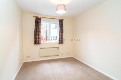 Granville Place, Elm Park Road, Pinner, Middlesex, HA5 photo 3