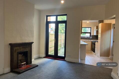 Open Plan Dining Room &amp; Kitchen