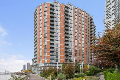 021020252_REL_Flat 1318 New Providence Wharf 1 Fai