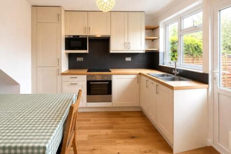 Aspen Close Ealing W5 photo 3