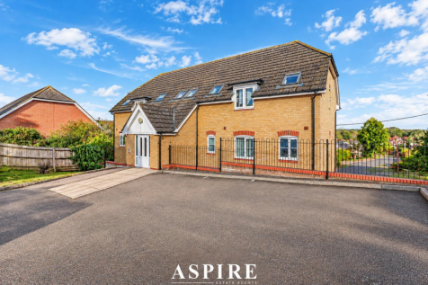 Sunny Modern Brick House Estate Listing.png