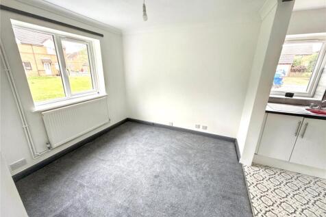 Winchester Way, Sleaford, Lincolnshire photo 4