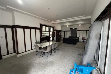 Hotel for sale Image 11