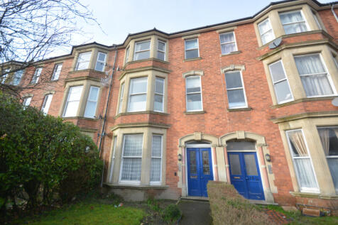 2 Bed Unfurnished Flat