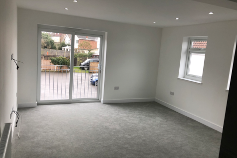 Rayleigh Heights, High Road, Rayleigh, Essex photo 3