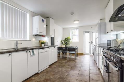 Kitchen - Main Photo