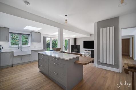 Kitchen/Living Room