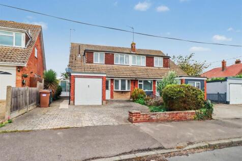 4 TIDWORTH AVENUE outside-7.jpg