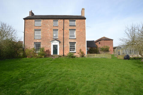 Four Bedroom Farmhouse near Broseley
