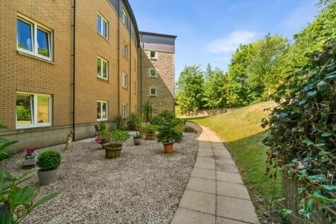 23_19 rosebank gardens, largs  (25).jpg