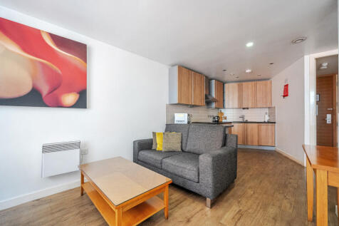 1301928-5-683deb8...