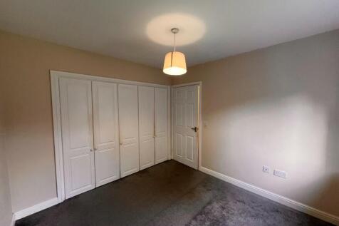 Walletts Wood Court, Chorley, Lancashire, PR7 photo 4