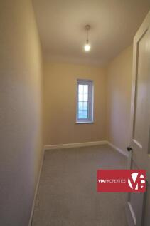 Front bedroom 3
