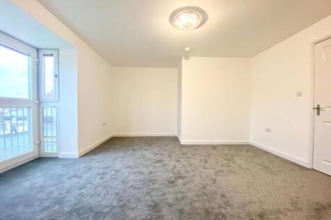 Highridge, Highridge Court, BS13 photo 3